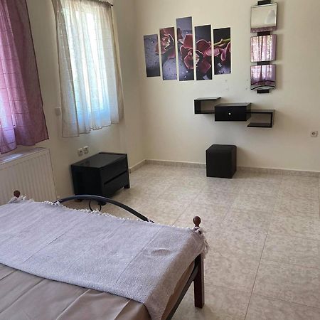 Treasures B&B Paloukia Luaran gambar